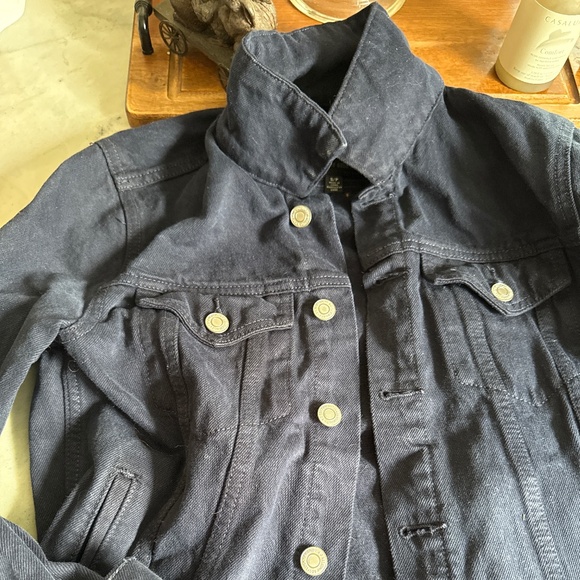 Levi’s Jean Jacket - Picture 1 of 3